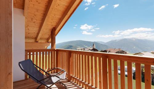 Superior One-Bedroom Apartment with Balcony