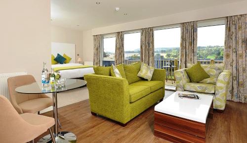 Luxury Suite
