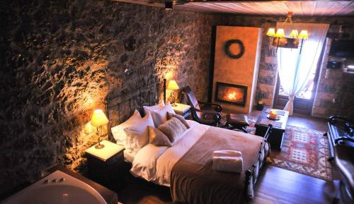 Suite with Spa Bath and Fireplace