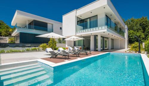 Superior Villa