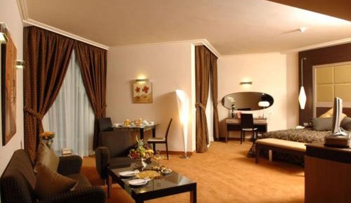 Junior Boutique Suite