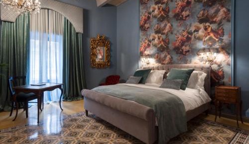 King Suite with Balcony