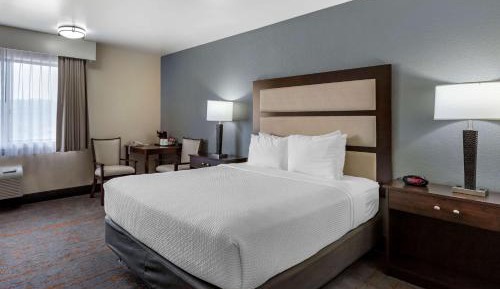King Room with Balcony - Second Floor