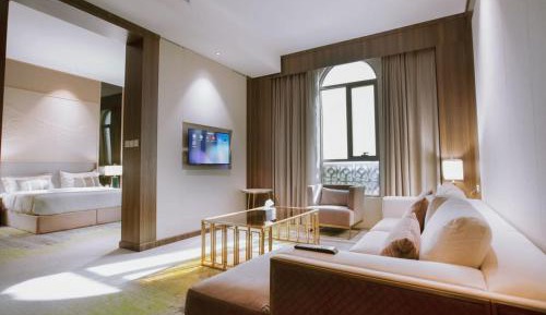 Queen Suite