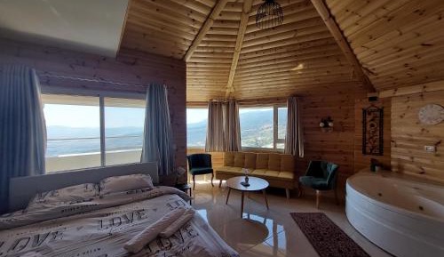 King Room with Mountain View