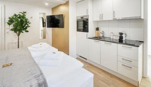 Modern Studio