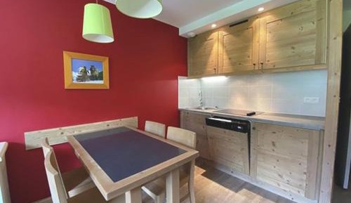 Apartment (5 Adults)