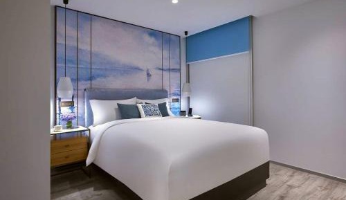 Studio Executive Suite