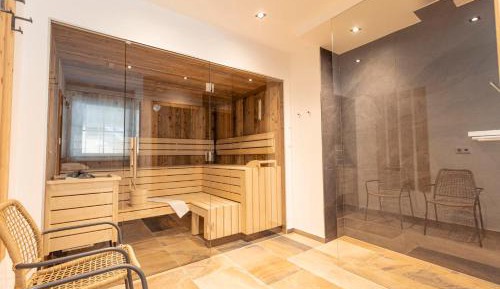 Superior Holiday Home up to 10 People & Sauna