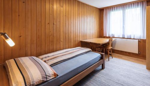 Single Room with Shared Shower and Toilet