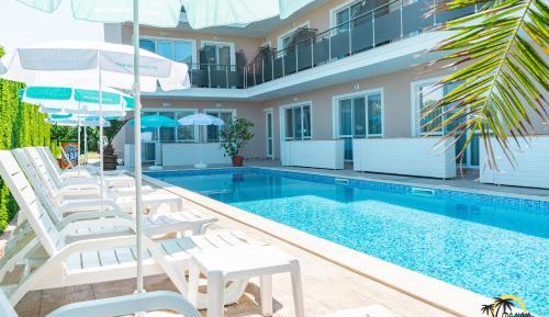 Studio with Pool View