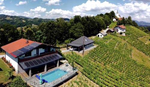 Luxury Quadruple Room With Private Pool
