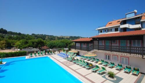  Double Room with Pool View