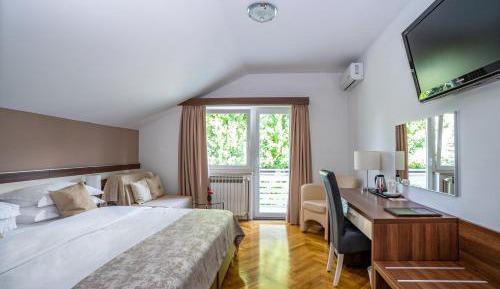 Superior Double or Twin Room with Balcony