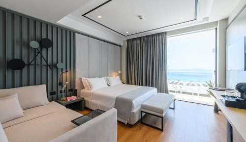 Deluxe Double Room with Balcony and Sea View