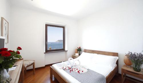 Large Double Room with Sea View