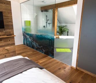 Deluxe Double Room with Bath