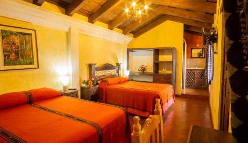 Triple Room with Private Bathroom