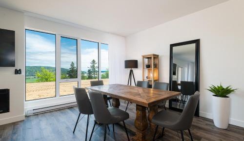 Apartment with Terrace + 108