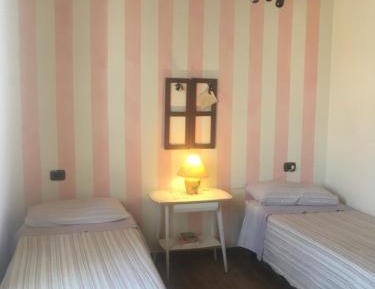 Standard Twin Room with Shared Bathroom