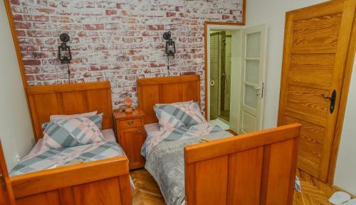 Double or Twin Room with Bathroom