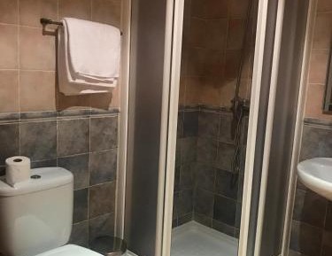 Twin Room with Private Bathroom
