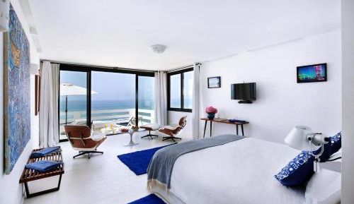 Deluxe Suite with Sea View