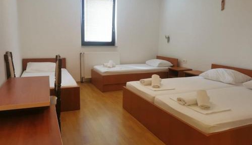 Classic Quadruple Room
