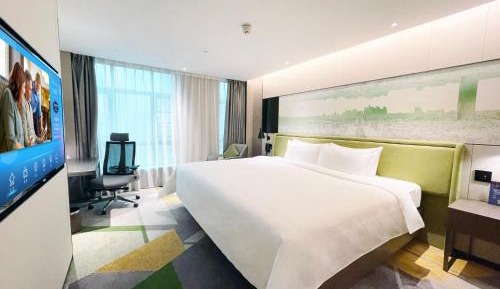 Deluxe Queen Room