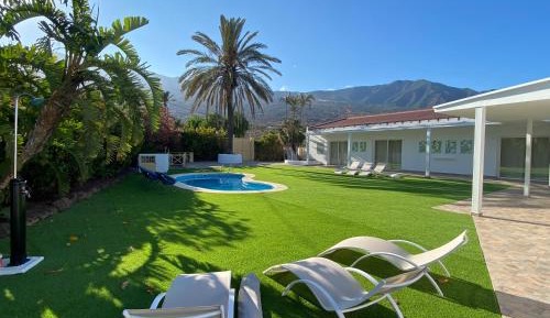 Deluxe Villa