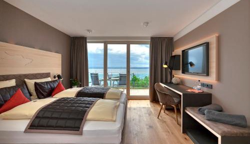 Comfort Double Room with Lake View Belle Etage