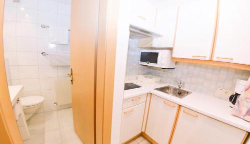 One-Bedroom Apartment with Balcony
