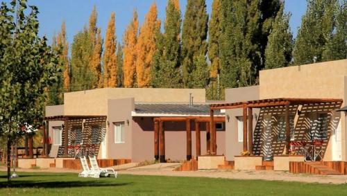 Bungalow (5 Adults)