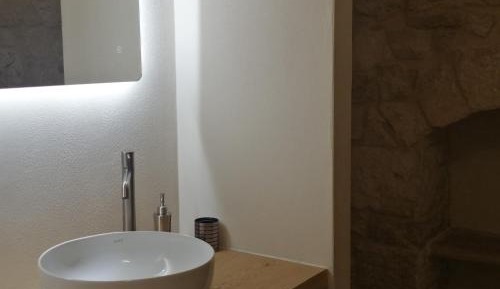 Deluxe Studio