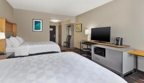 Standard Queen Room with Two Queen Beds