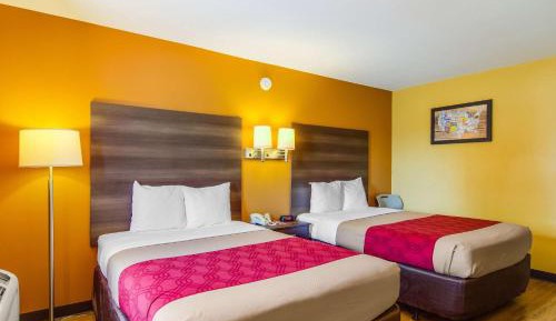 Double Room with Two Double Beds - Non-Smoking