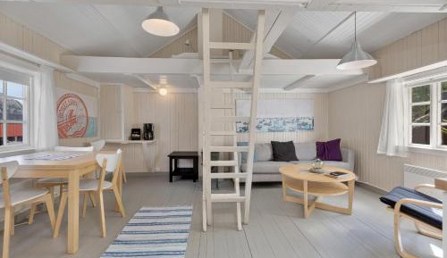 Traditional Cabin