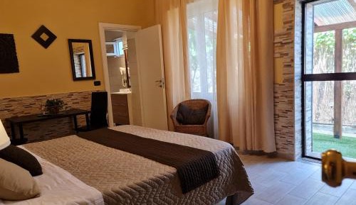 Triple Room with Garden View