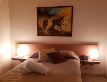 Standard Queen Room
