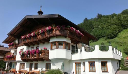 Superior One-Bedroom Apartment with Balcony