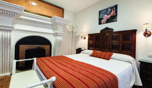 Deluxe Double Room with Spa Bath 