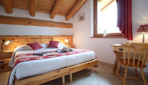 Double Room with Mountain View