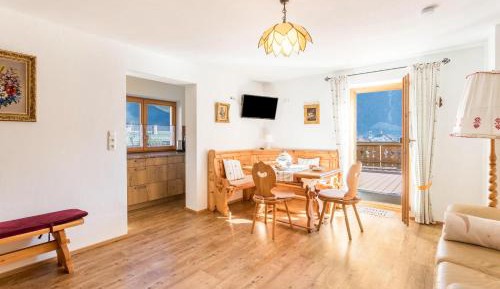 Superior One-Bedroom Apartment with Balcony