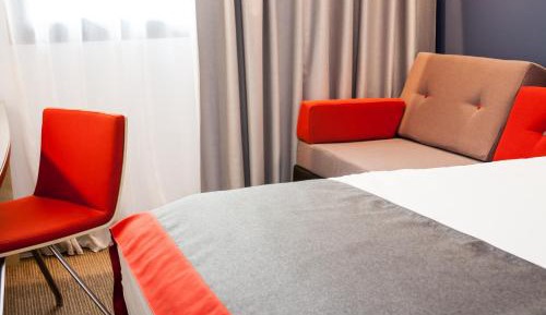 Standard Queen Room - Free Breakfast