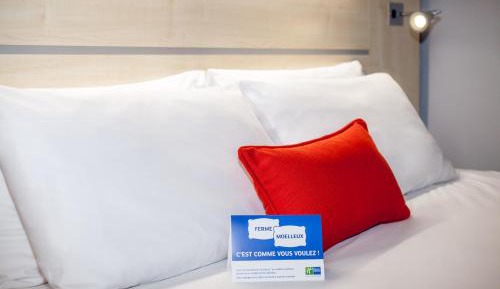 Standard Twin Room with Free Breakfast