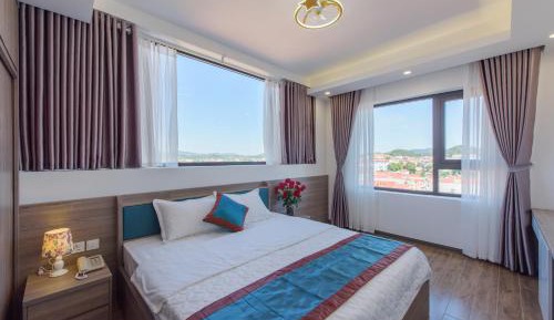King Room with Balcony