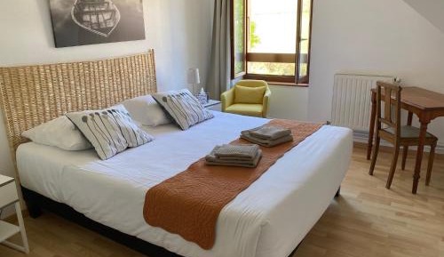 Double Room with Mountain View