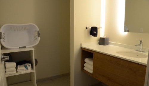 Two-Bedroom Suite with One King and Two Queen Beds - Non-Smoking