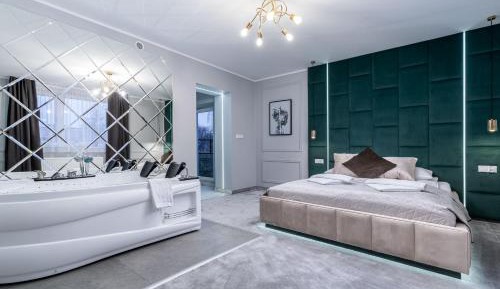 Suite with Spa Bath