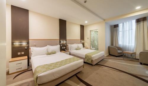 Superior King Room with City view